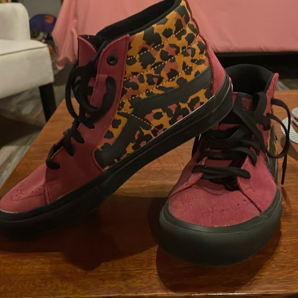 Sk8 high VANS - burgundy suede / leopard print